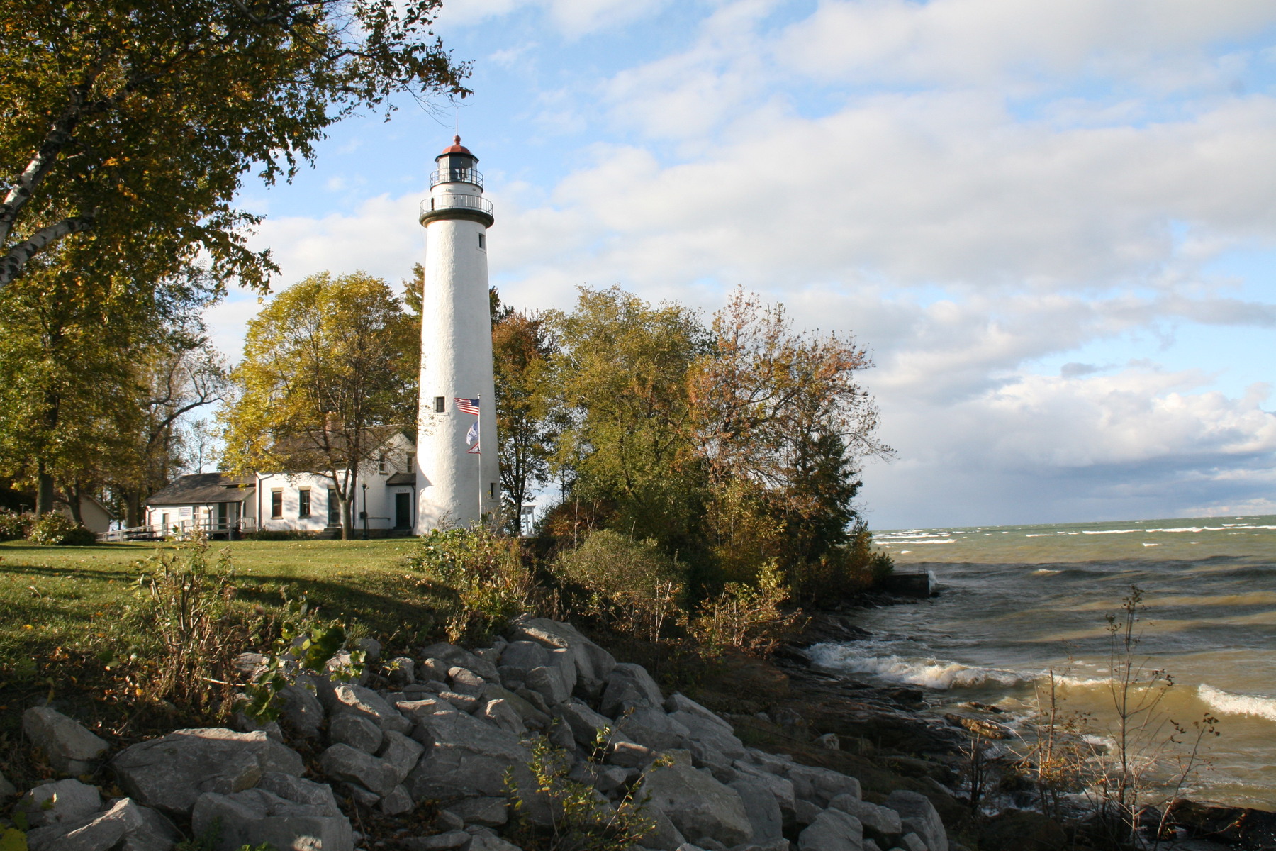 Pentwater light house