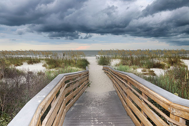 sc_to the beach in stormy skies