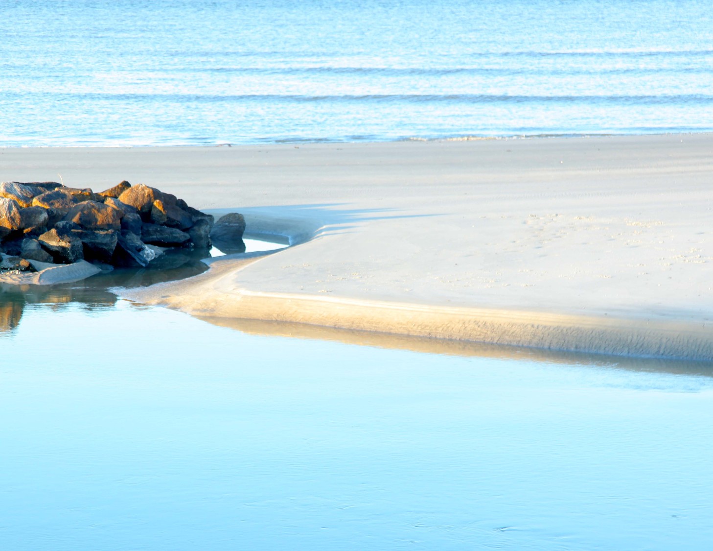 the swirl of the sandbar