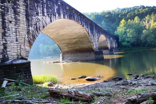 rainbow falls historical bridge