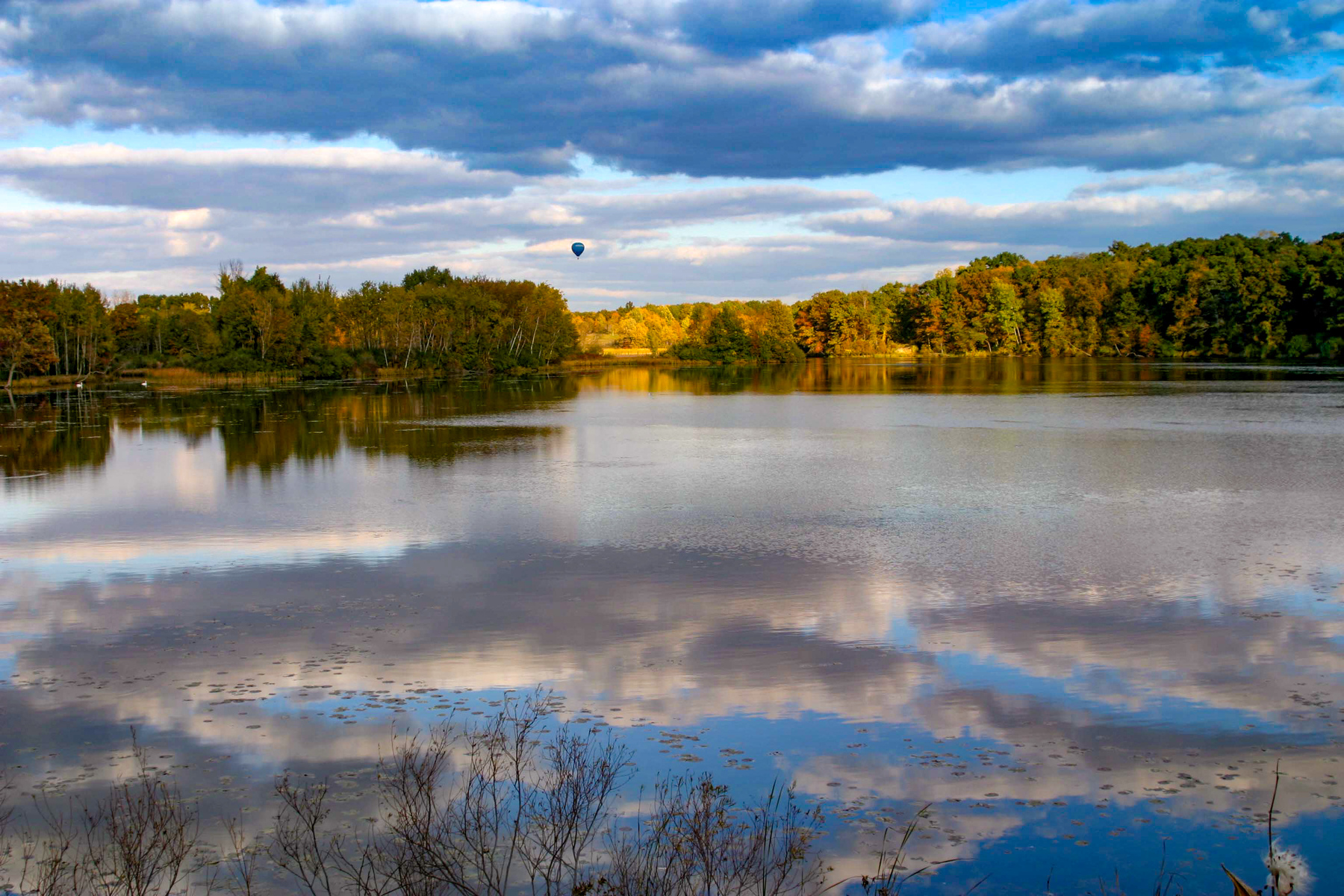 clouds on the lake